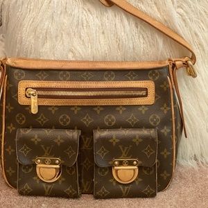 Louis Vuitton Hudson bag